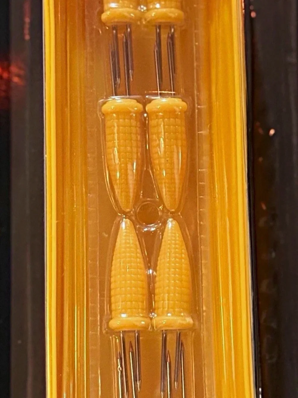 Mr. Bar-B-Q Corn on the Cob Serving Set - 4 Corn Boats & 8 Skewers - NEW SEALED